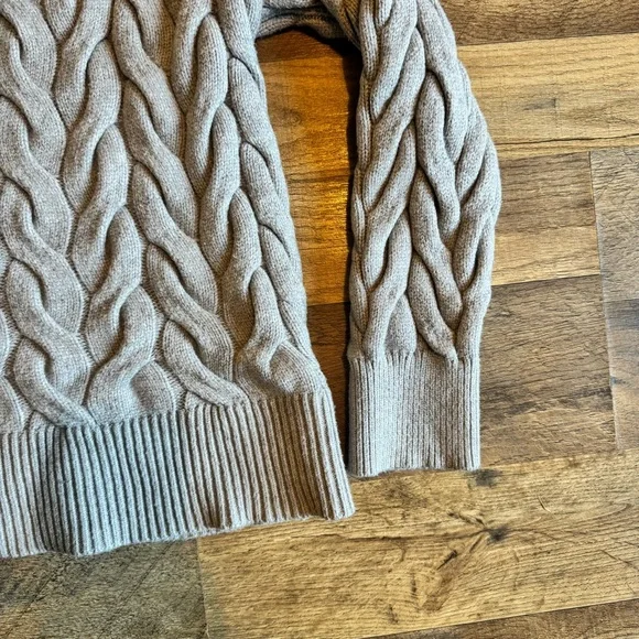 Philosophy Snow Globe | Cable Knit Sweater | Cottagecore Academia Normcore | - Picture 5 of 14